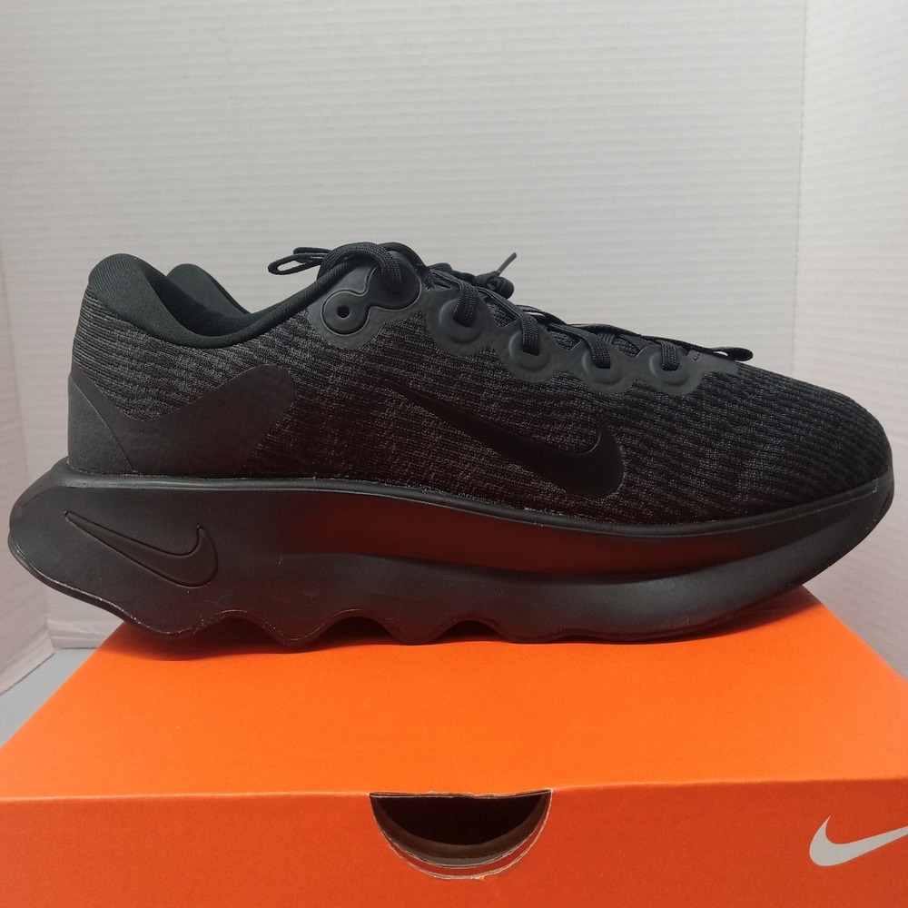 Nike Motiva Triple Black Anthracite DV1237-003 Men's Walking shoe size 11.5